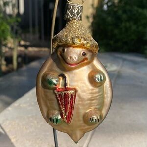 VERY RARE Inge-Glas Green Turtle Gold Cap With Red Umbrella Glass Ornament